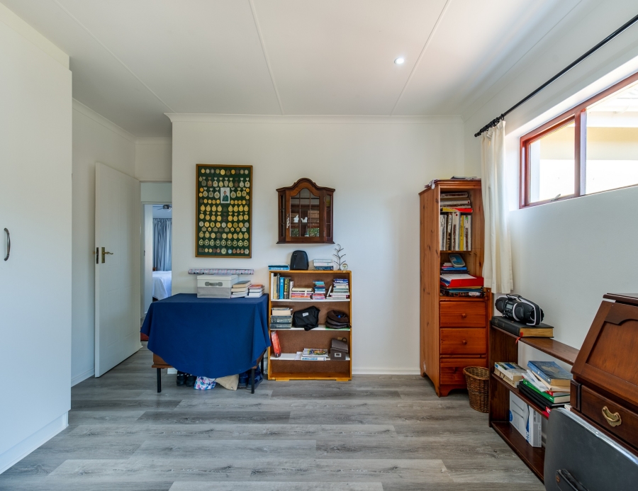 3 Bedroom Property for Sale in The Island Western Cape